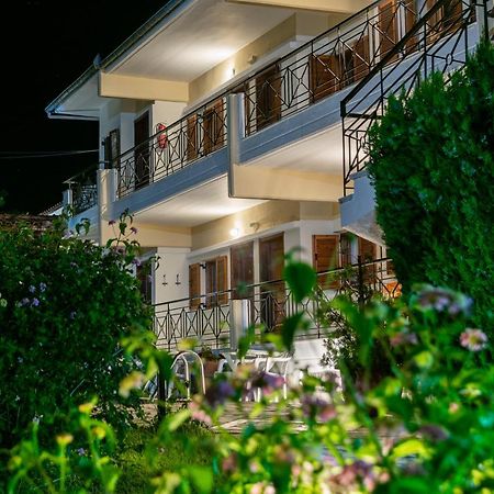Hotel Sarikas โปไลโครโน ภายนอก รูปภาพ