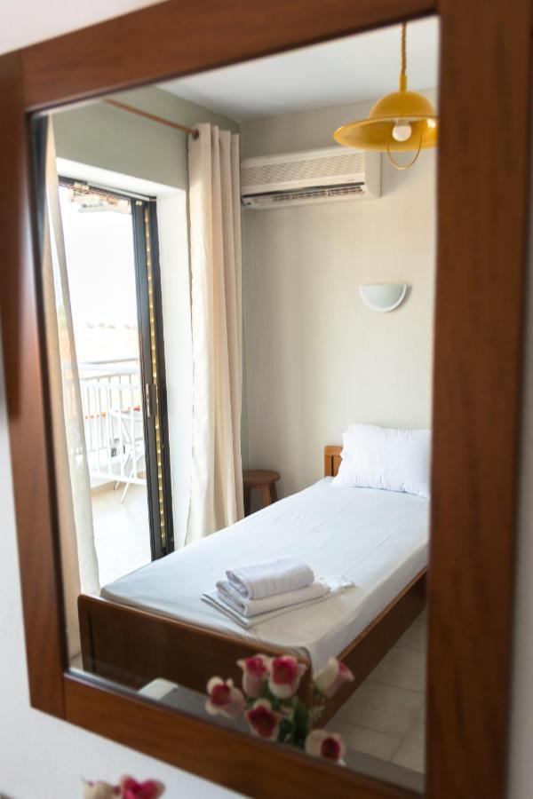 Hotel Sarikas โปไลโครโน ภายนอก รูปภาพ