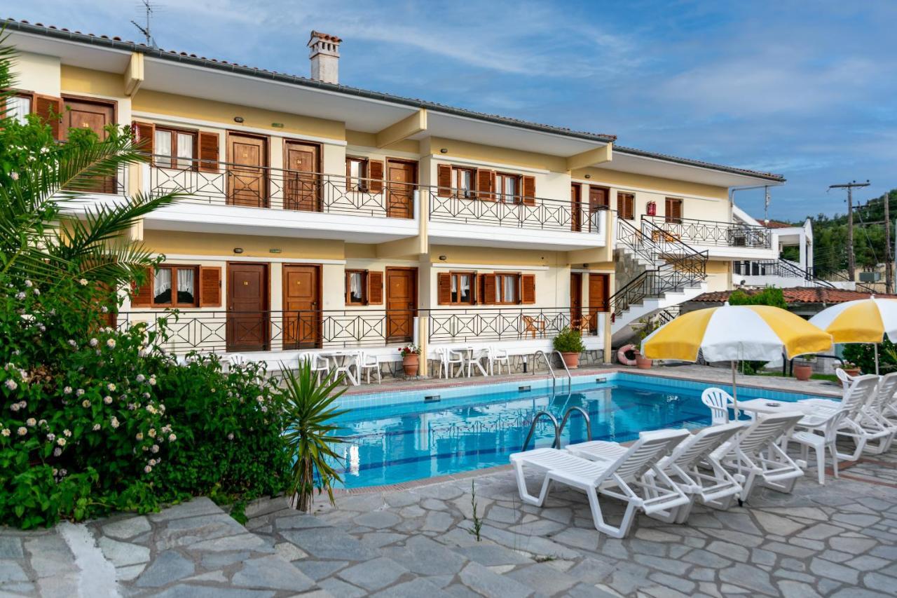 Hotel Sarikas โปไลโครโน ภายนอก รูปภาพ