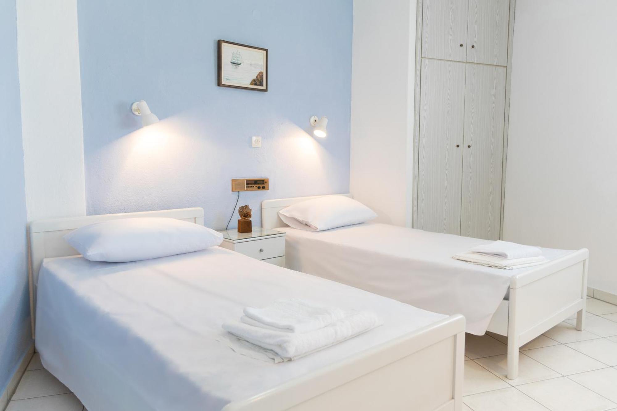 Hotel Sarikas โปไลโครโน ภายนอก รูปภาพ