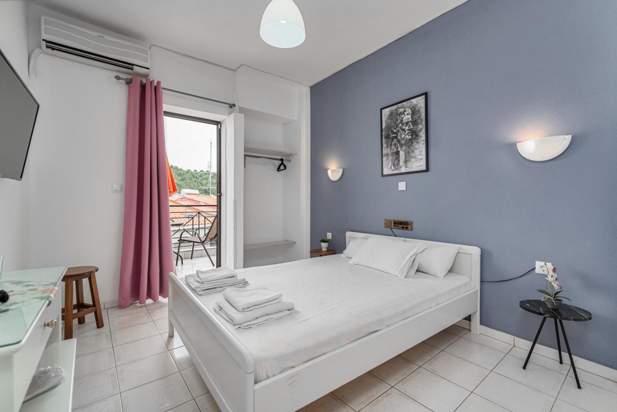 Hotel Sarikas โปไลโครโน ภายนอก รูปภาพ